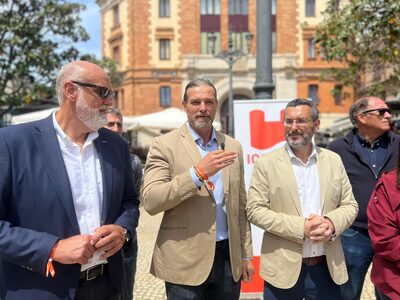 Fotografía 7 de Cádiz ya tiene equipo: 100x100 Unidos irrumpe en la capital con Juan de Dios Sánchez al frente