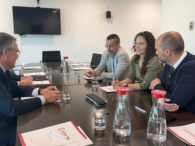 Fotografía 6 de 100x100 Unidos refuerza su proyecto con una ronda de encuentros con empresarios y sindicatos de la provincia