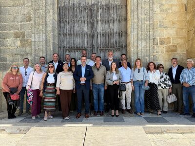 Fotografía 5 de 100x100 Unidos irrumpe en Vejer: más voz para los pueblos y menos órdenes desde arriba