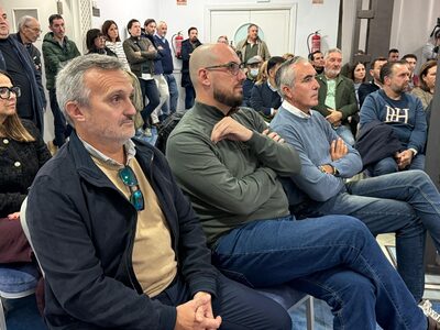 Fotografía 4 de “Me duele Sanlúcar, pare”: 100x100 presenta las líneas de su proyecto para recuperar el futuro de la ciudad
